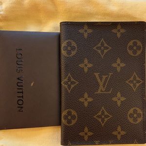 Louis Vuitton passport & ID cover case